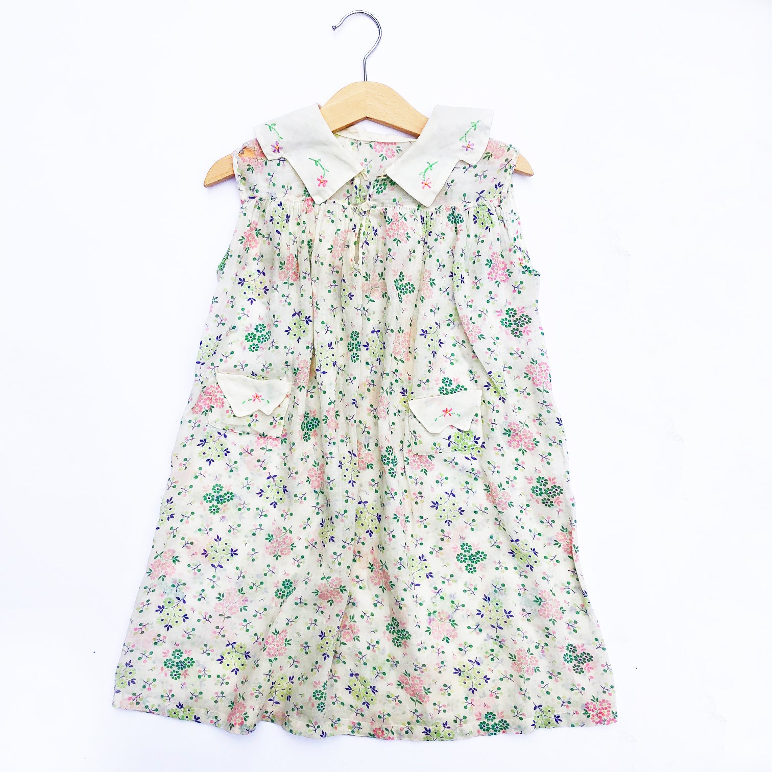 Pretty 40's Vintage Embroidered Print Dress Size 3-4