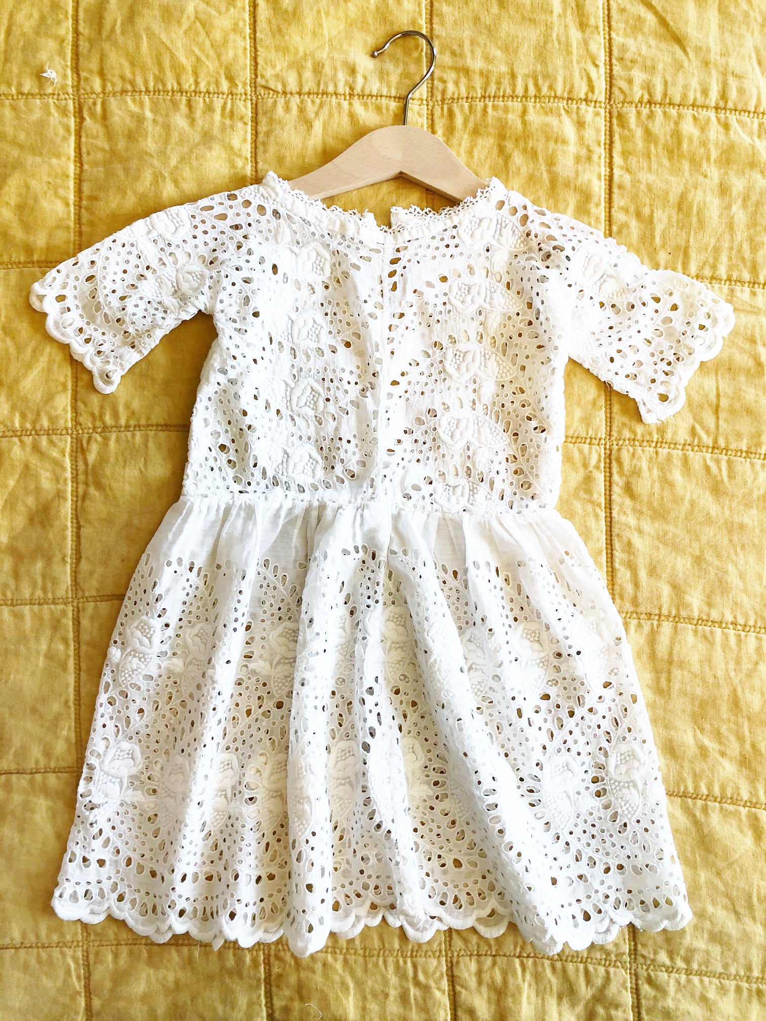 Stunning Victorian Dress with Rose Cutwork Details size 12-18 months