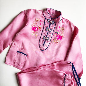 1940's Embroidered pajama set size 5-6