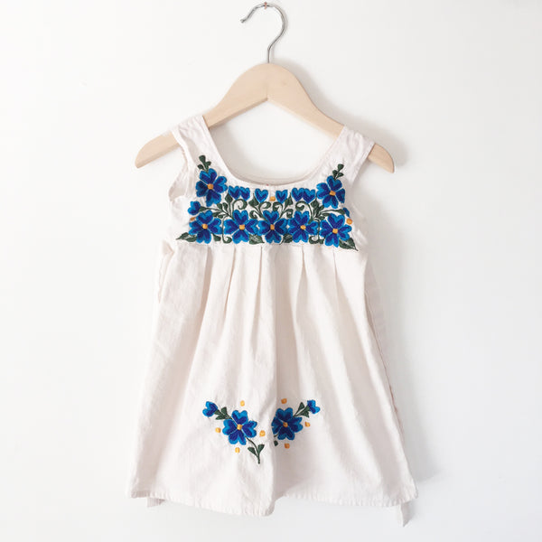 Oaxacan embroidered peasant dress size2