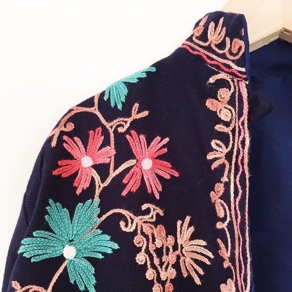 Embroidered wool jacket size 6-8