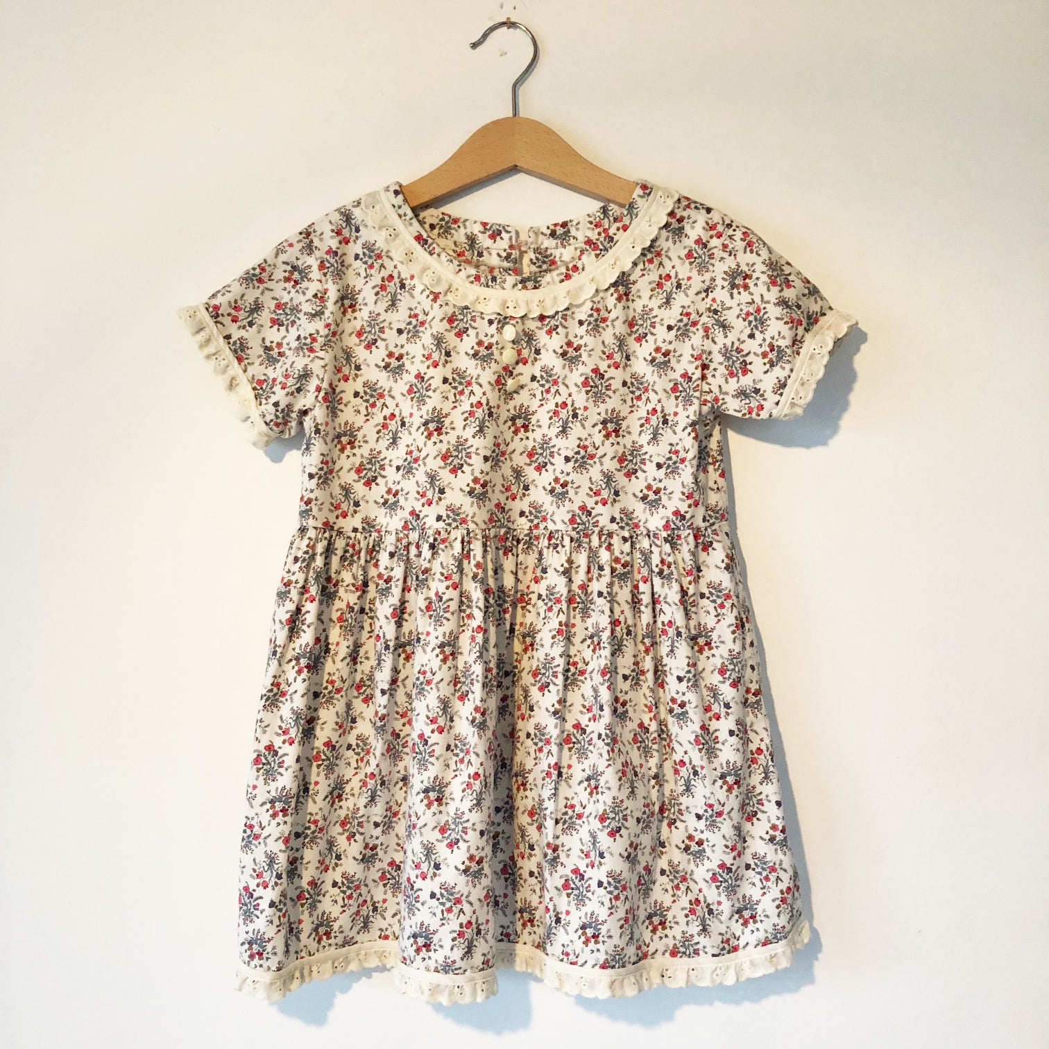 Ditsy Lace Border dress size 2-3