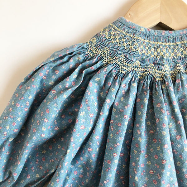 Sweet Little Ditsy Smocked Dress size 12-24 months.